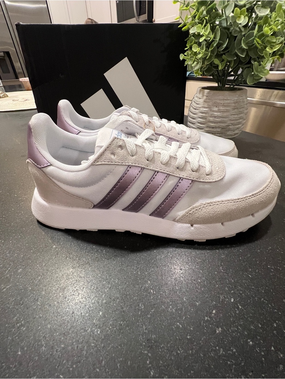 Adidas Run 60s 2.0 Sneakers – Women’s Size 7 – White/Lilac – New in Box